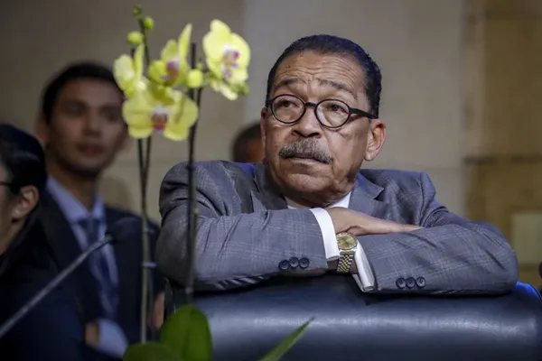 LAT: Judge issues restraining order blocking Herb Wesson from serving on L.A. City Council